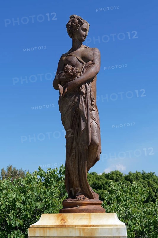 Statue