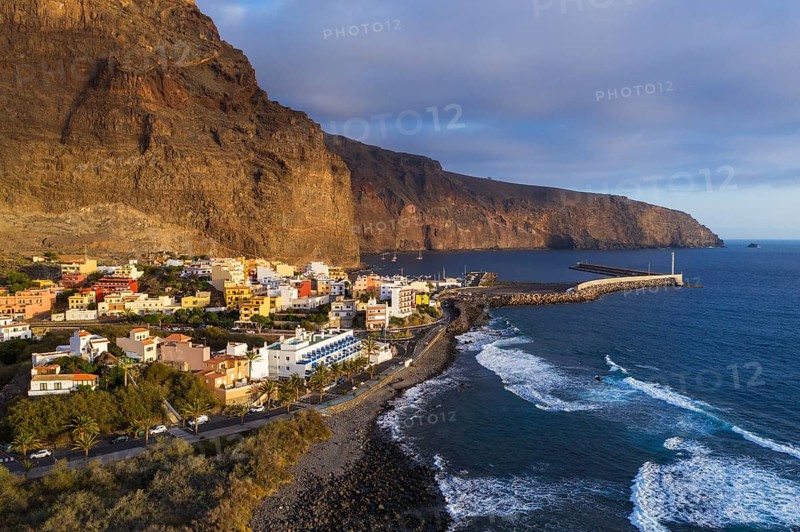Vueltas with harbour