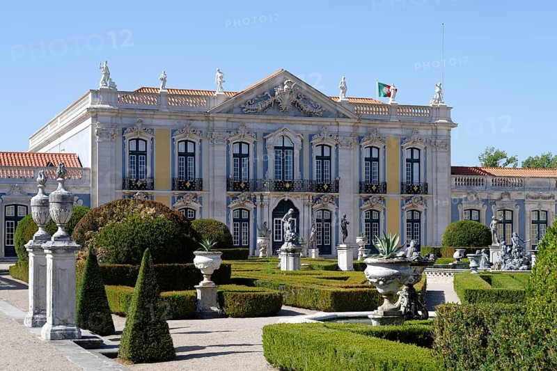 Palacio Nacional de Queluz with baroque garden