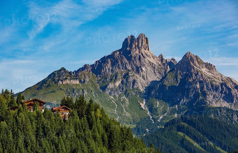 Gosaukamm with mountain peak Bischofsmuetze