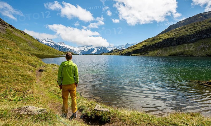 Hikers at Bachalpsee