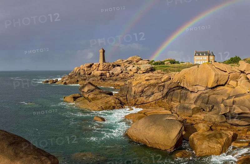Phare de Men Ruz and Villa of Gustave Eiffel with double rainbow