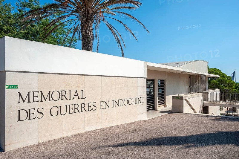 Entrance area of the necropolis Memorial des Guerres en Indochine