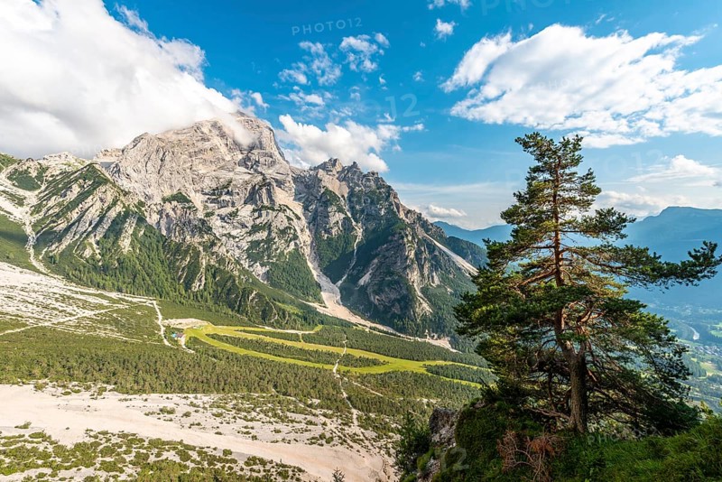 View from the hiking trail to the Rifugio San Marco