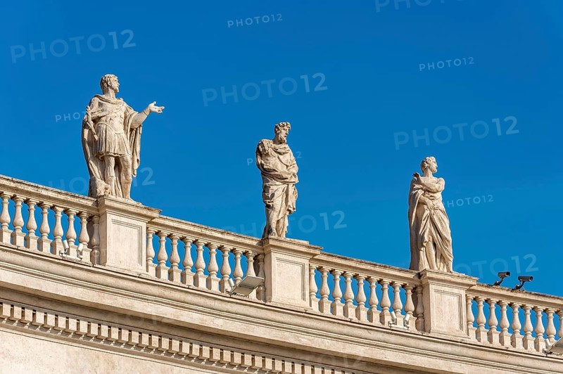 Statues of Saints Marinus