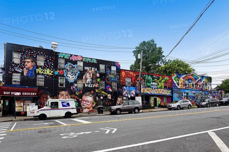Graffiti on Broad Street of Staten Island