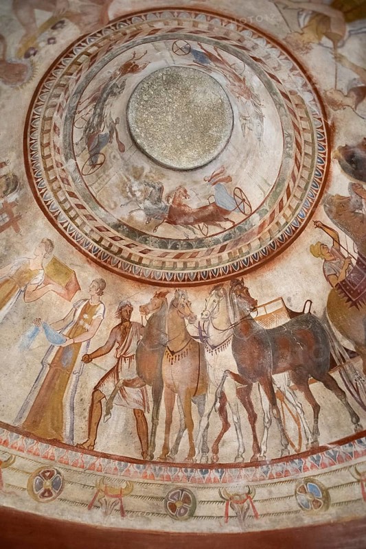 Ceiling painting in the Thracian tomb of Kazanlak