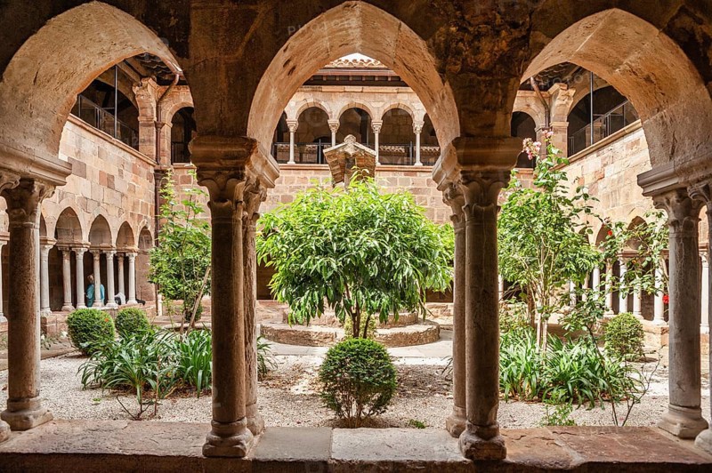 Cloister of the Cathedral of Saint-Leonce