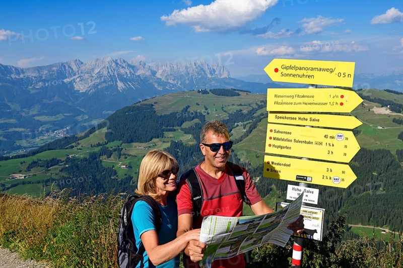 Hikers on the summit panorama trail