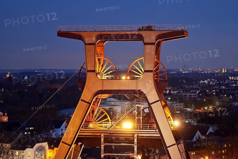Illuminated winding tower of the Zeche Zollverein Shaft XII