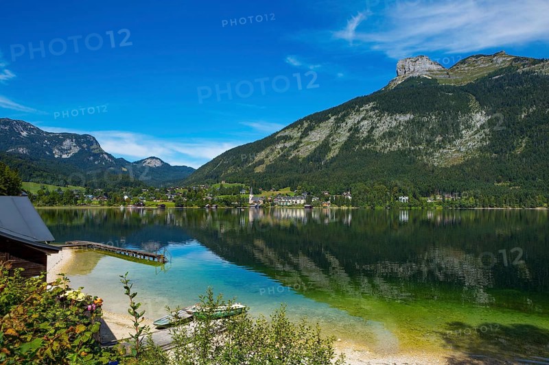 Altausseersee with view to the Loser