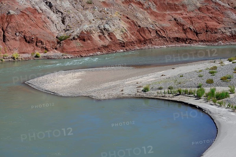 Barren landscape at the Rio Grande