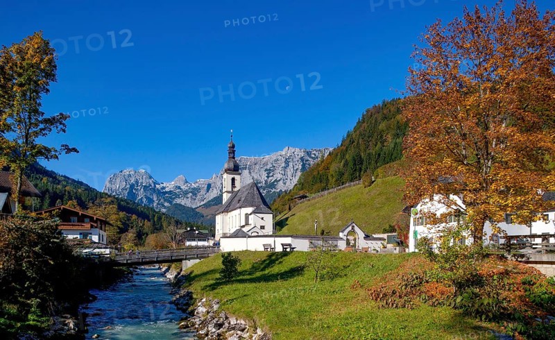 Parish church Sankt Sebastian with Reiteralpe