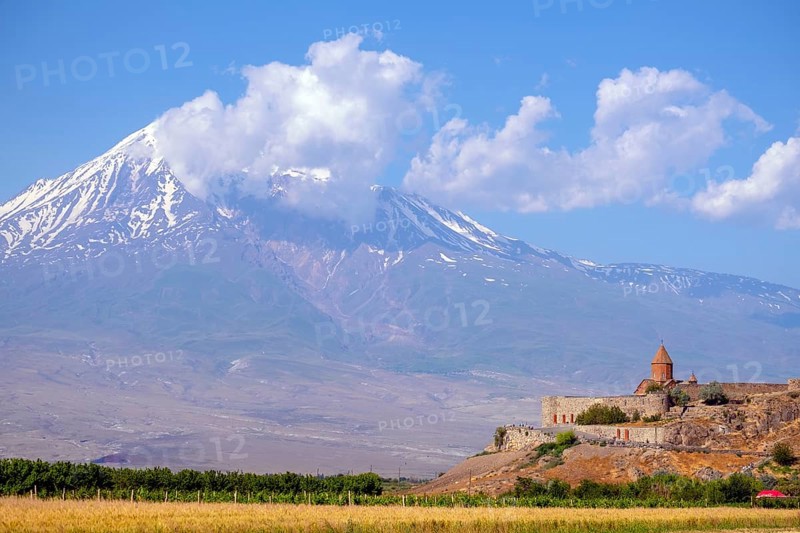 Monastery Chor Virap and Ararat mountain