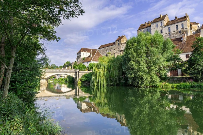 River Ognon and view of the old town