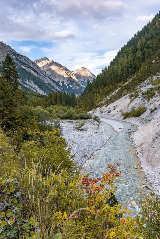View of the Karwendel valley with mountain peaks