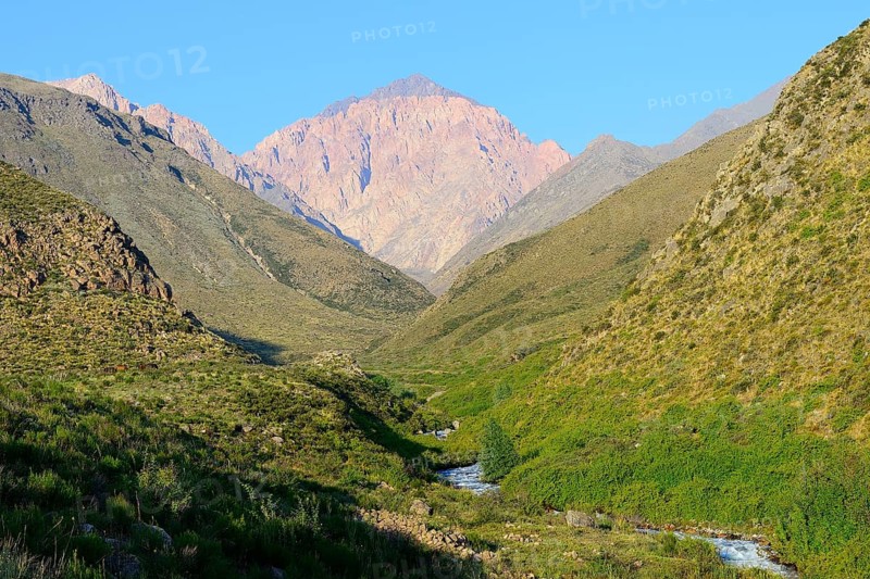 Morning sun at the Rio Tupungato