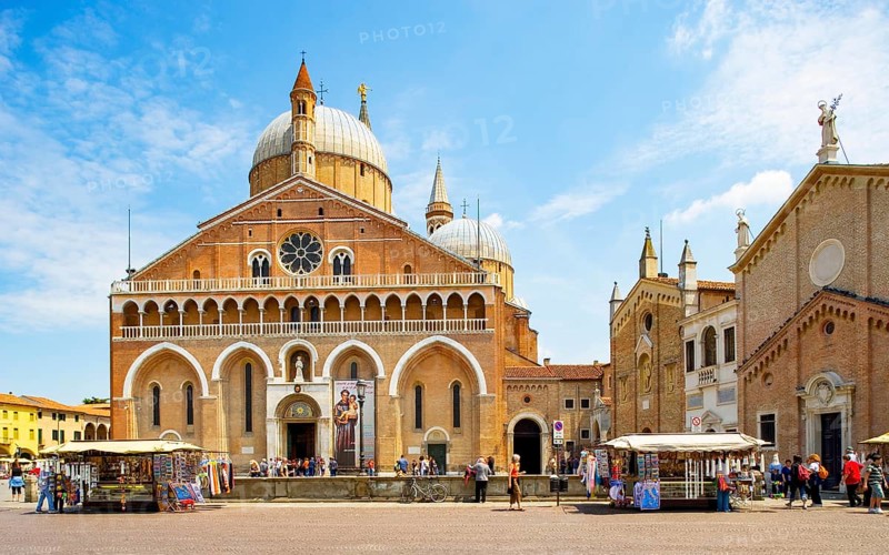 Cathedral Square with Basilica of St. Anthony