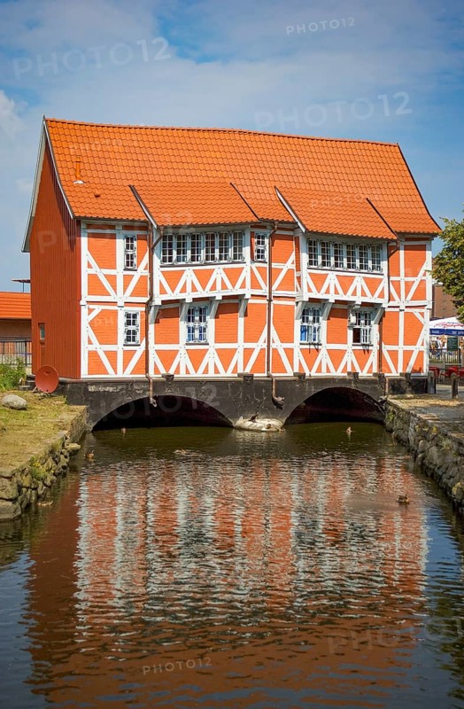 Half-timbered house vault over the Grube watercourse
