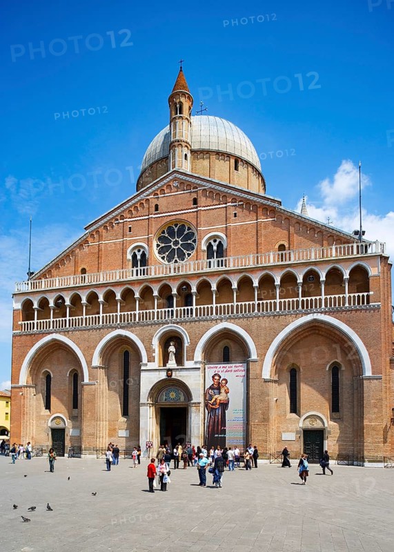 Cathedral Square with Basilica of St. Anthony