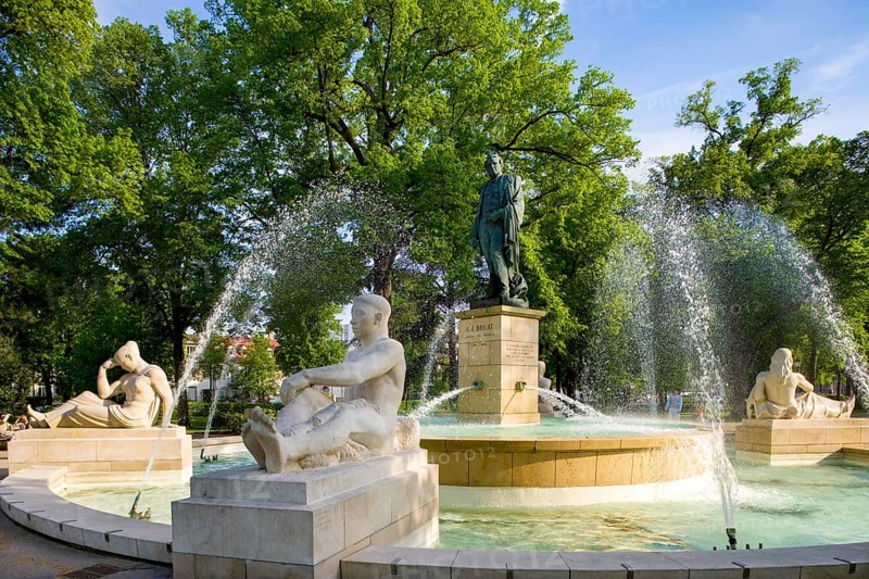 Bruat fountain in the park of the Champ de Mars