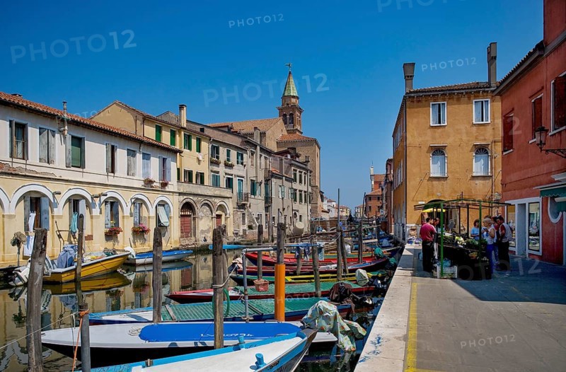 Fishing boats in the Vena Canal