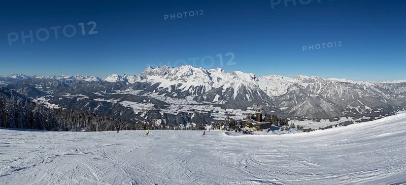 Planai ski area with view to the Dachstein massif