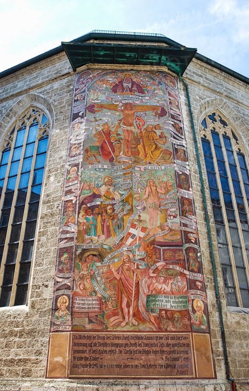Wall painting on the choir