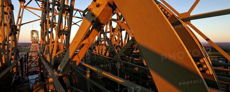 View from the winding tower of Shaft II to the winding tower of Schacht IV
