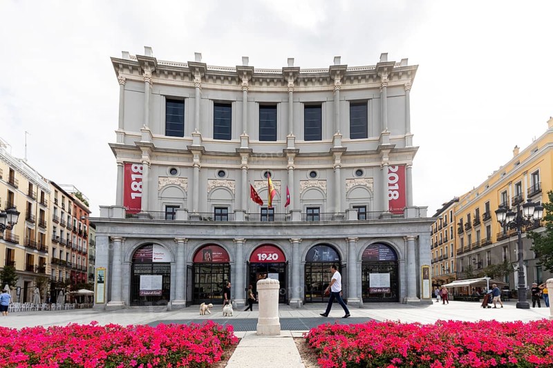 Teatro Real from the side of the Plaza de Oriente