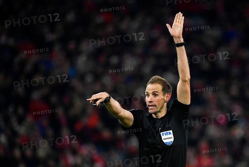 Referee Referee Sascha Stegemann