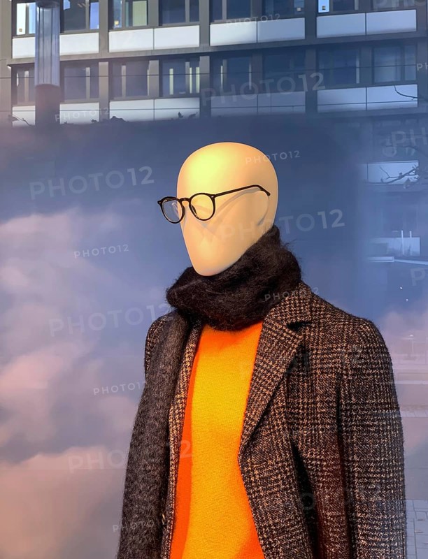 Symbolic picture prosopagnosia