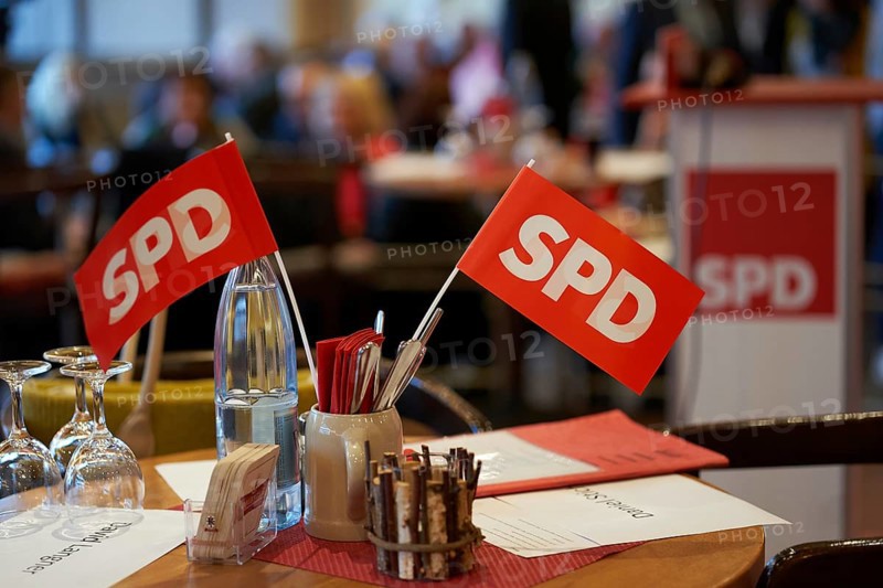 Flags of the SPD at the Political Ash Wednesday SPD Rhineland-Palatinate