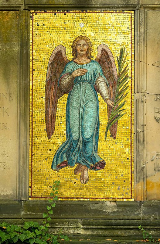 Angel with palm branch and star on gold