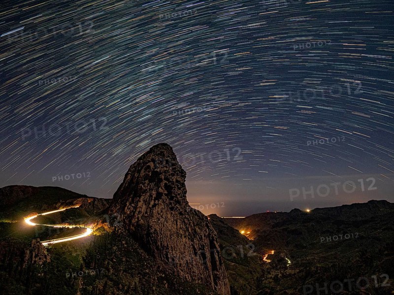 Star trails over the Roque de Agando
