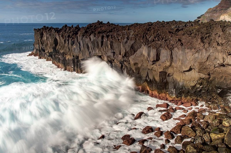 Surf on the cliffs