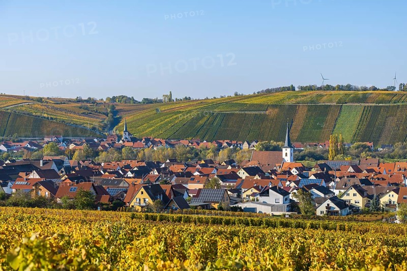 Nordheim am Main and behind Escherndorf