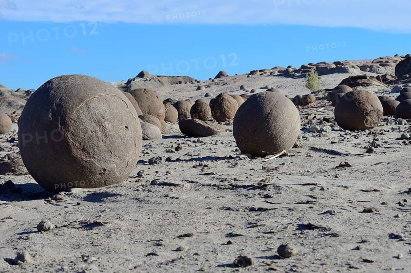 Round rocks on the Cancha de Bochas