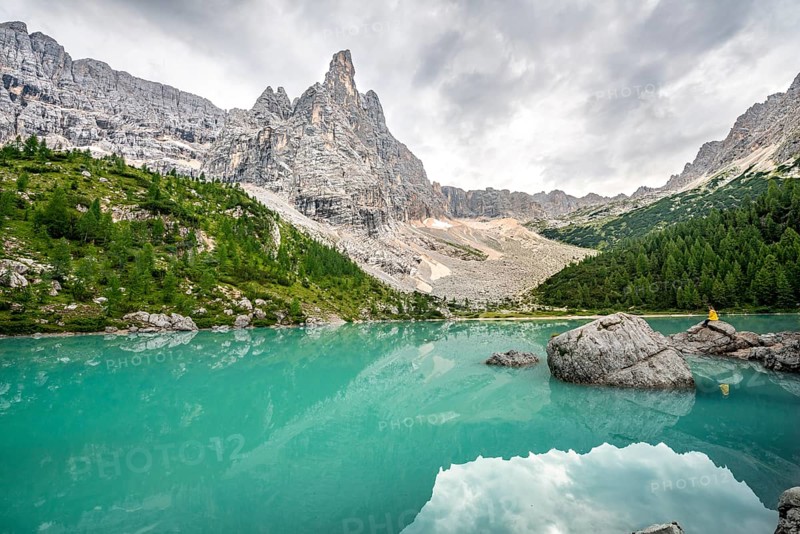 Turquoise green Sorapis lake