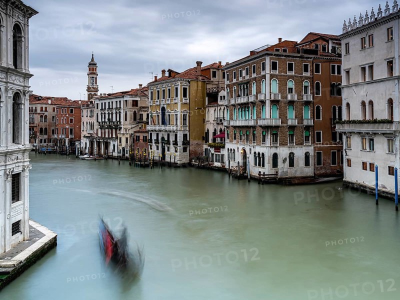 View from the Rialto Bridge on the Canale Grande