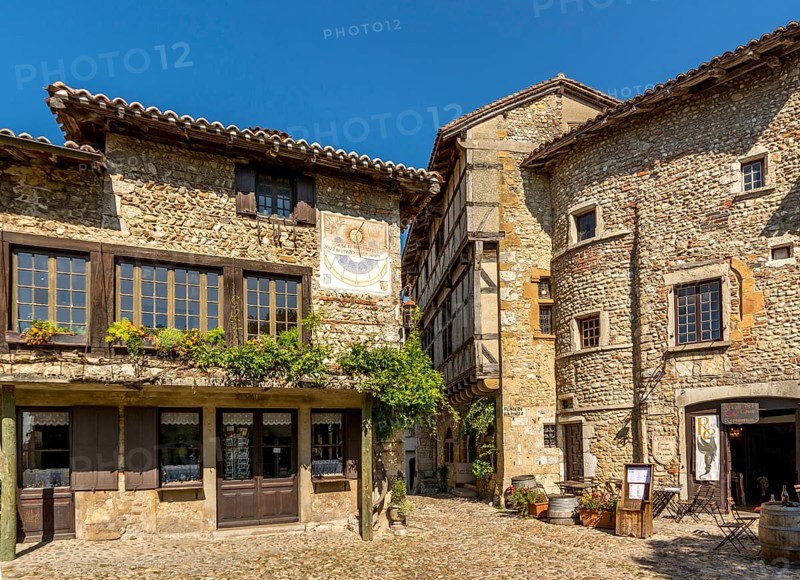 Perouges