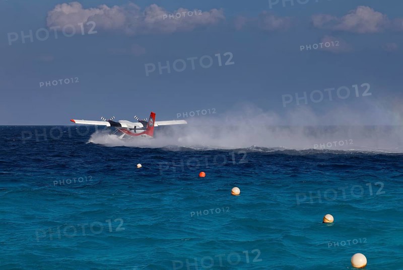 Seaplane De Havilland Canada DHC-6 Twin Otter at launch