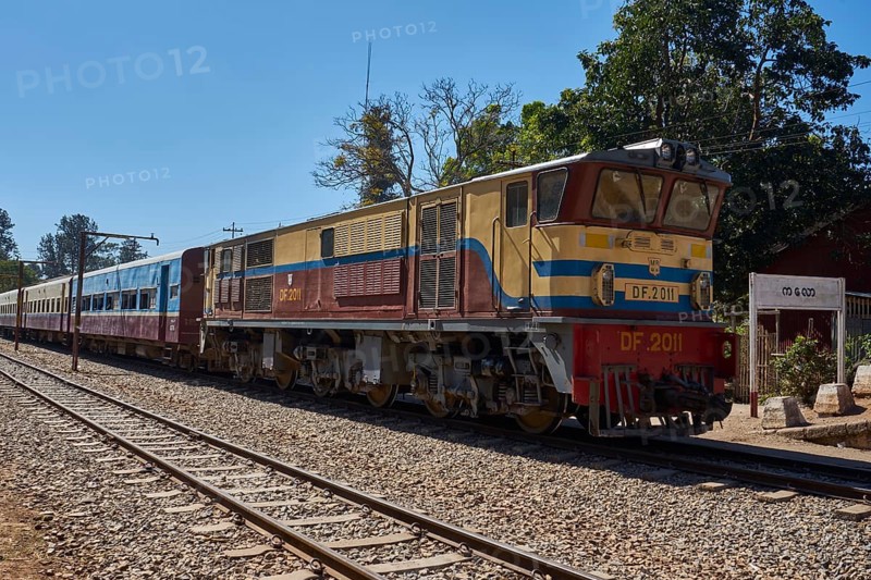 Train stops at Kalaw station