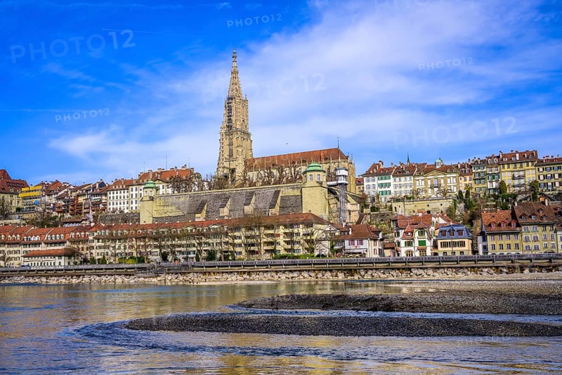 View of the old town with the Bernese Minster and the river Aare