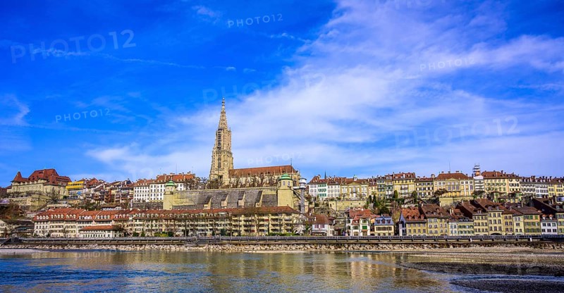 View of the old town with the Bernese Minster and the river Aare