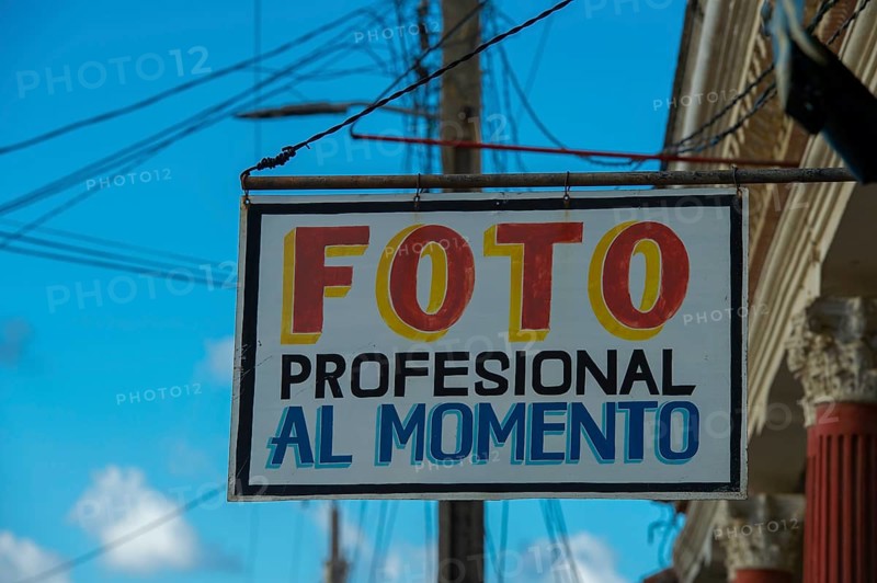Sign photo