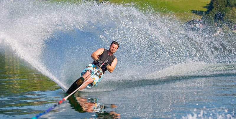 Man drives water ski