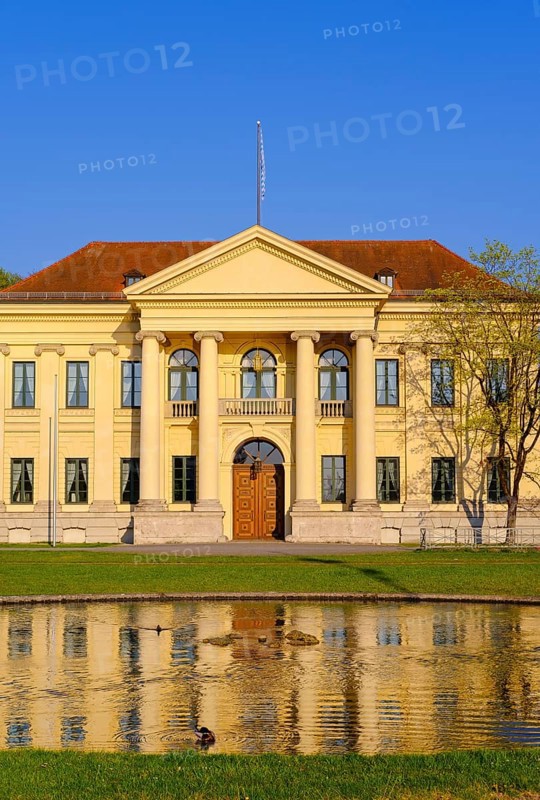 Prinz-Carl-Palais