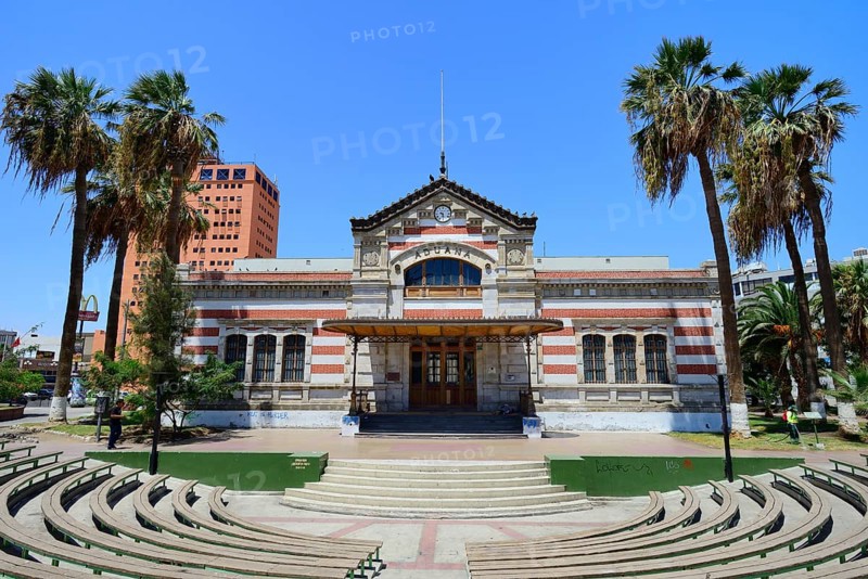 Old customs building