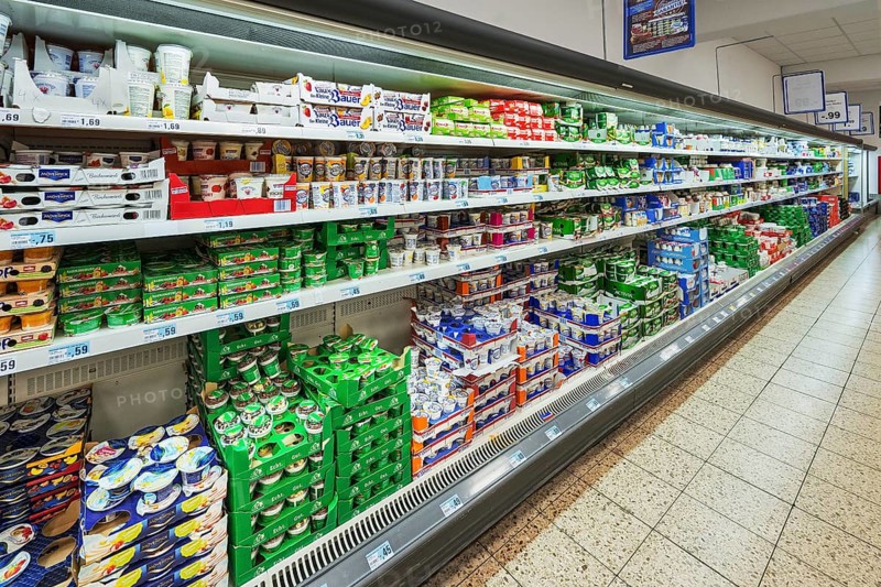 Shelf with yoghurt